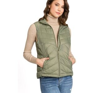 Green Puffer Vest‎